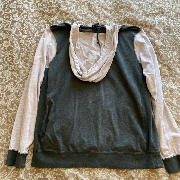 Nike Lightweight Hoodie - Picture 8 of 8